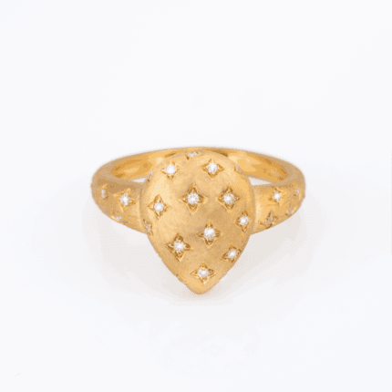 18K Yellow Gold Pear Diamond Ring