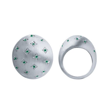 18K White Gold Emerald Scattered Ring