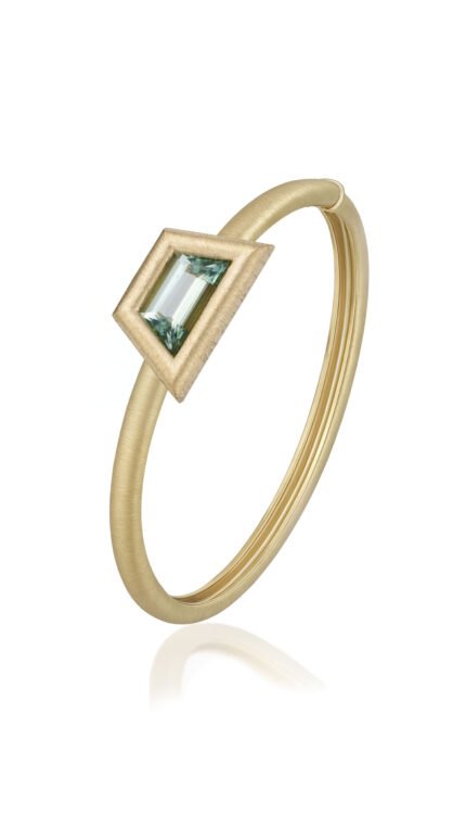 18K Yellow Gold High Gloss Green Tourmaline Triangle Bangle